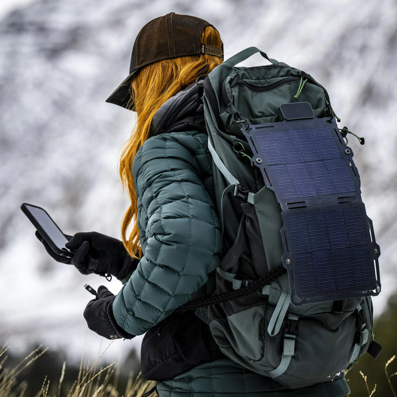 Load image into Gallery viewer, Spectre 8W Folding Solar Panel

